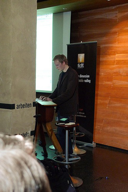 3386826407-1616e74d9a11